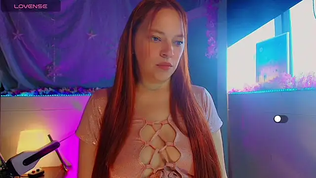 Snapshot of mariana_scott__ chatting on 11/07/25, 06:52 mariana scott online show from 11/07/25, 06:52