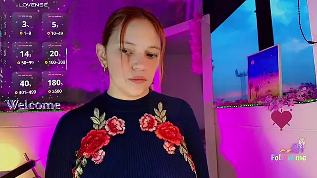 Snapshot of mariana_scott__ chatting on 11/30/25, 10:47 mariana scott online show from 11/30/25, 10:47