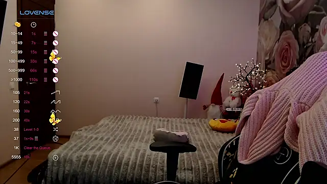  Just a queen 3 online show from 03/19/25, 07:38