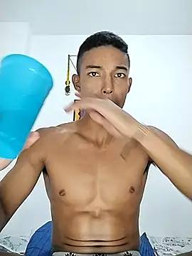 Demiansteven2 online show from 02/19/25, 04:12