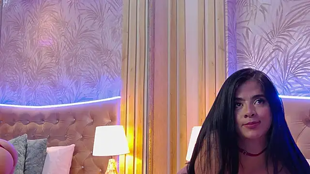 Snapshot of ScarletLenox chatting on 02/05/25, 08:35 ScarletLenox online show from 02/05/25, 08:35