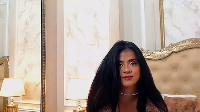 Snapshot of ScarletLenox chatting on 02/18/25, 11:33 ScarletLenox online show from 02/18/25, 11:33