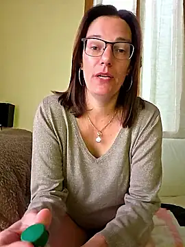 SpiceLea online show from 04/12/26, 08:19