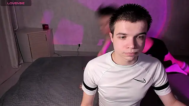 Snapshot of tailer_ chatting on 02/07/26, 07:17 tailer online show from 02/07/26, 07:17