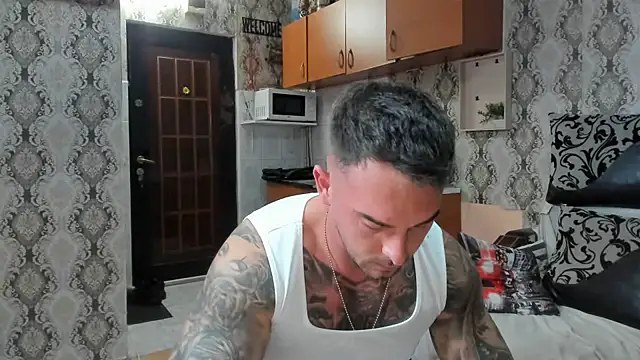 Jonmusclemaster online show from 10/25/25, 07:41