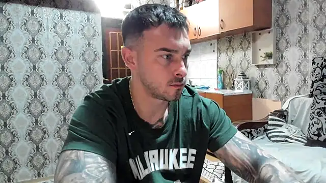 Jonmusclemaster online show from 12/04/25, 08:50