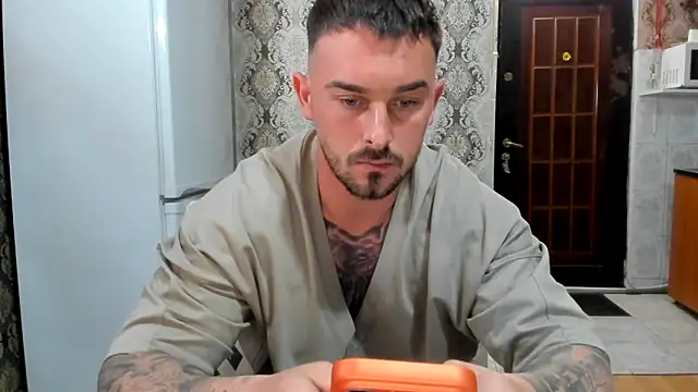 Snapshot of Jonmusclemaster chatting on 05/29/26, 07:56 Jonmusclemaster online show from 05/29/26, 07:56
