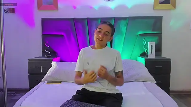 AndreaAndKarina online show from 01/19/25, 12:50