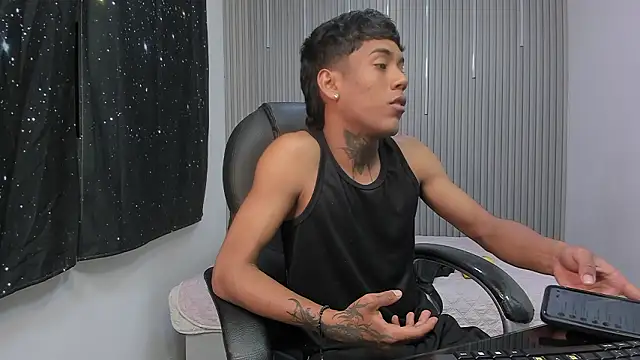 Snapshot of Alan_Cute18 chatting on 02/12/26, 01:28 Alan Cute18 online show from 02/12/26, 01:28