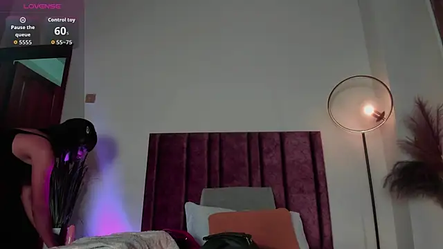 AlissaNix online show from 03/28/26, 01:05