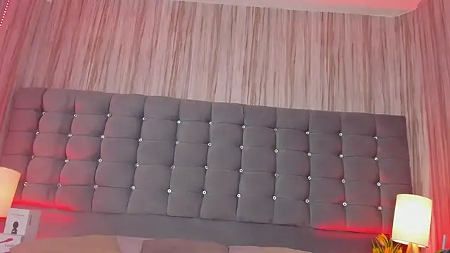 Snapshot of Poacahontasfg chatting on 02/13/25, 04:00 Poacahontasfg online show from 02/13/25, 04:00