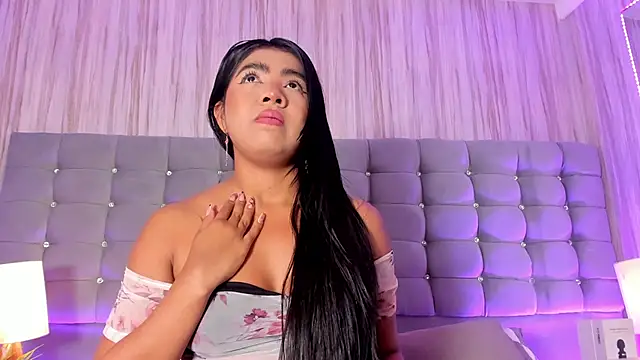 Snapshot of Poacahontasfg chatting on 03/21/25, 03:55 Poacahontasfg online show from 03/21/25, 03:55