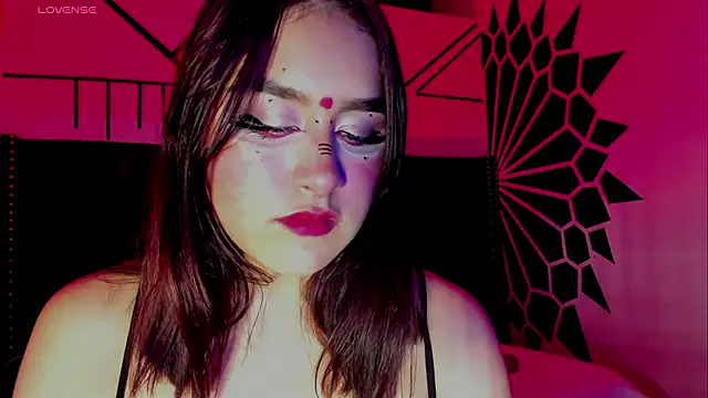 Snapshot of LailaCatt chatting on 03/16/25, 06:20 LailaCatt online show from 03/16/25, 06:20