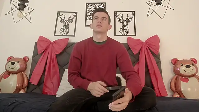 MikaelSlow online show from 02/13/25, 04:32