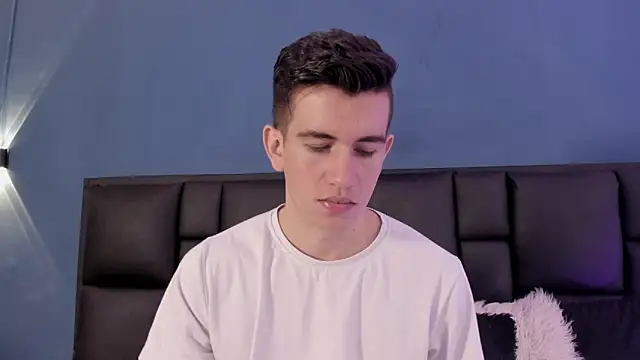 MikaelSlow online show from 09/27/25, 04:06