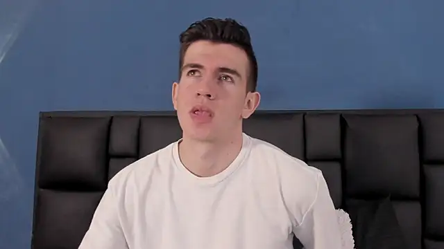 MikaelSlow online show from 09/28/25, 10:48