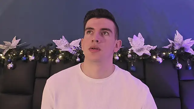 MikaelSlow online show from 12/19/25, 03:57