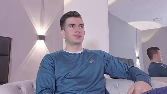 MikaelSlow online show from 04/05/26, 04:48