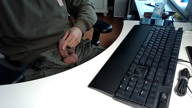 big-pig online show from 11/09/25, 05:39