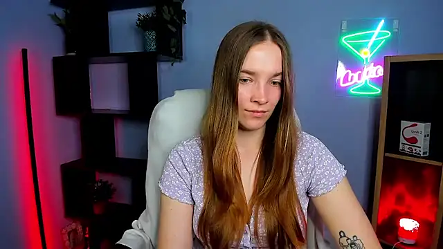 kenzie x online show from 11/06/25, 07:42