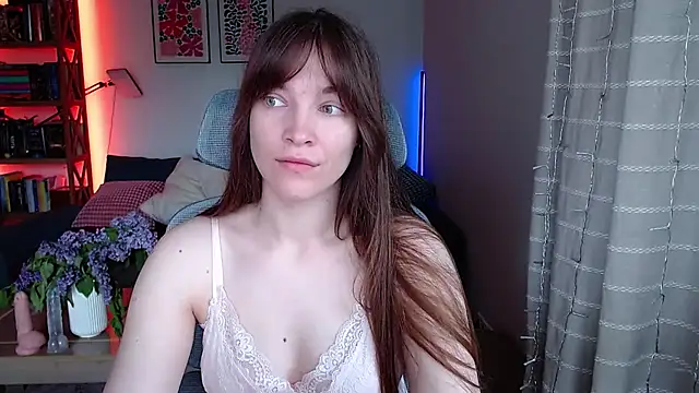 Snapshot of kenzie_x chatting on 05/08/26, 06:19 kenzie x online show from 05/08/26, 06:19