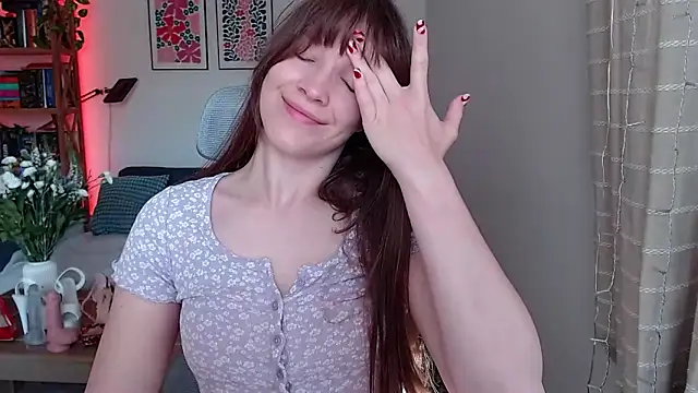 Snapshot of kenzie_x chatting on 06/08/26, 04:35 kenzie x online show from 06/08/26, 04:35