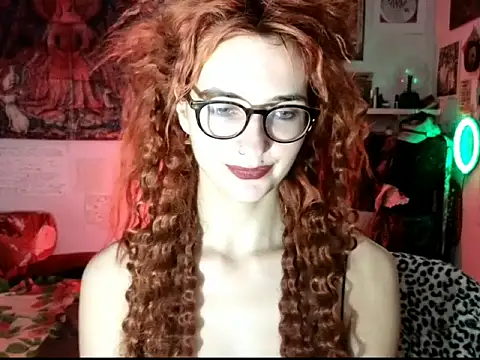 Snapshot of TatianaRomanov chatting on 06/10/26, 07:57 TatianaRomanov online show from 06/10/26, 07:57