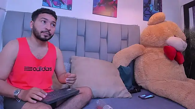 Idara and Edahi01 online show from 02/28/25, 12:54