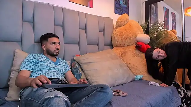 Idara and Edahi01 online show from 03/06/25, 01:37