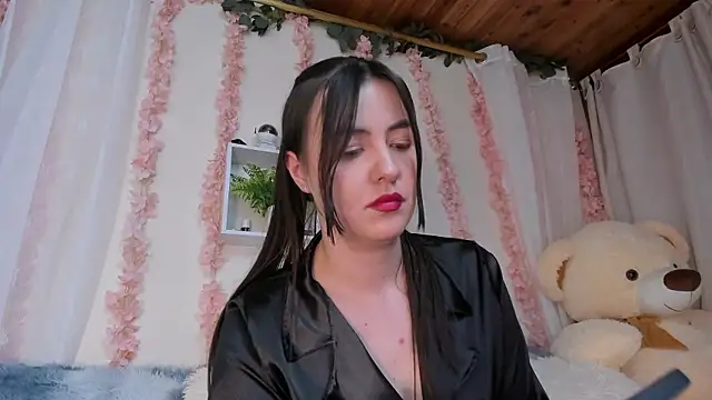 Idara and Edahi01 online show from 01/14/26, 08:47