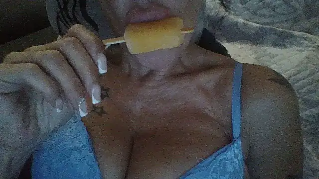 Snapshot of MarikaMilff chatting on 07/01/26, 02:51 MarikaMilff online show from 07/01/26, 02:51