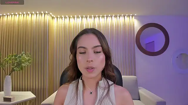 MarianneLane online show from 12/20/24, 09:50