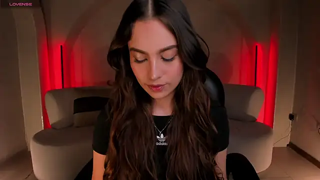 MarianneLane online show from 12/15/25, 09:41