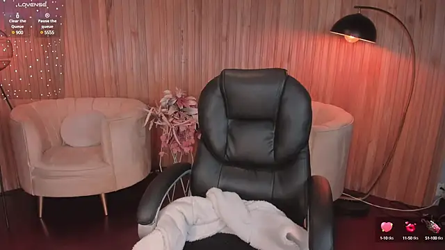 CarolineGraceX online show from 03/12/25, 10:59