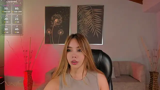 CarolineGraceX online show from 12/01/25, 10:53