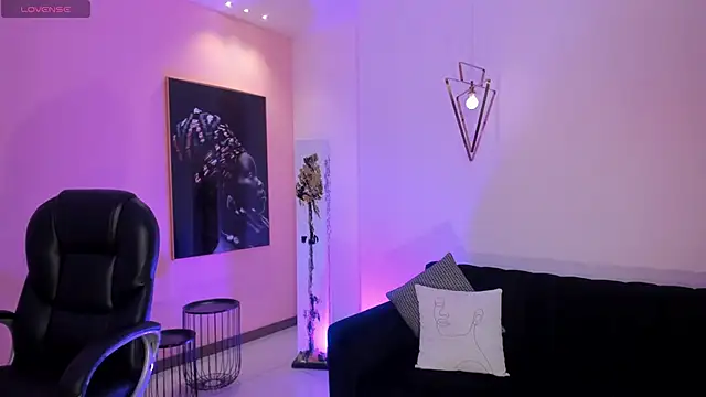 DonnaStonne online show from 03/20/25, 08:19