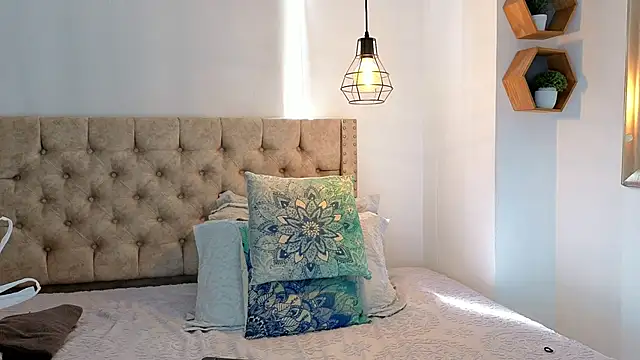 Anya Texas online show from 10/19/25, 07:25