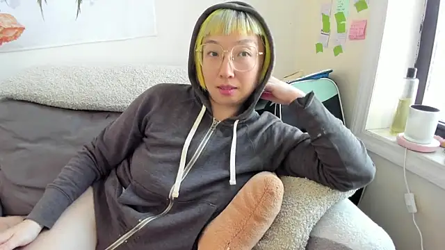 luxgray online show from 04/18/26, 07:07