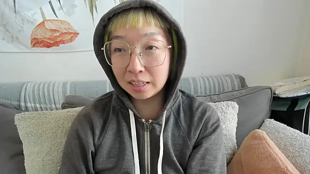 luxgray online show from 04/21/26, 06:23