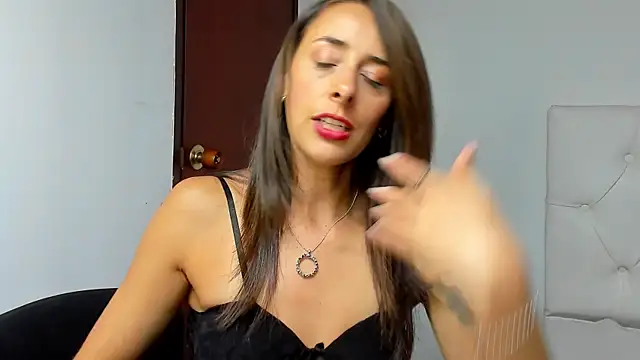 Snapshot of ScarletKings chatting on 09/26/25, 10:14 ScarletKings online show from 09/26/25, 10:14