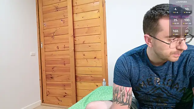 Snapshot of JayXCee_Official chatting on 12/08/24, 02:09 JayXCee Official online show from 12/08/24, 02:09