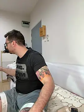 Snapshot of JayXCee_Official chatting on 12/14/24, 04:56 JayXCee Official online show from 12/14/24, 04:56