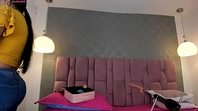 Snapshot of brithanyadams23 chatting on 03/21/25, 11:01 brithanyadams23 online show from 03/21/25, 11:01