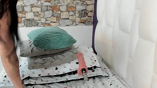 Snapshot of brithanyadams23 chatting on 09/14/25, 02:22 brithanyadams23 online show from 09/14/25, 02:22