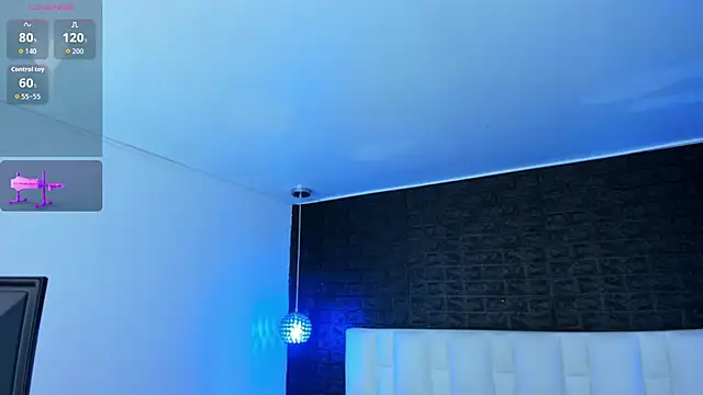 Snapshot of brithanyadams23 chatting on 10/21/25, 03:40 brithanyadams23 online show from 10/21/25, 03:40