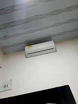 Liancy online show from 11/23/25, 12:43