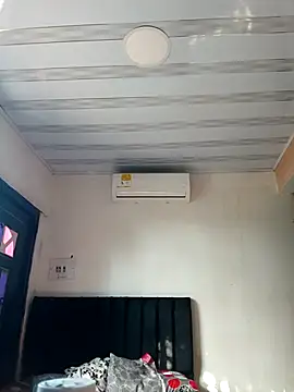 Liancy online show from 02/28/26, 09:16