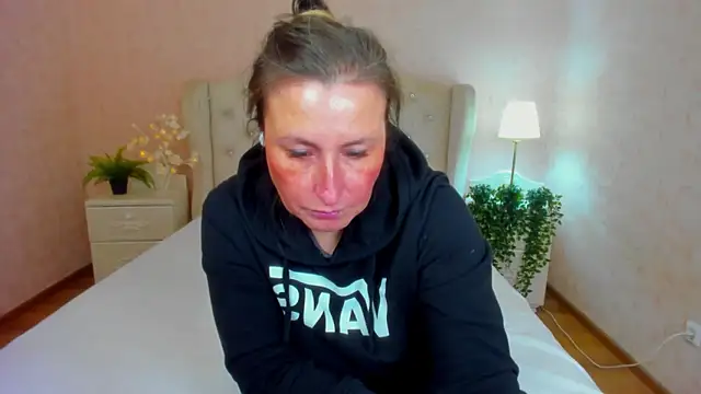 HotLiss online show from 03/07/25, 05:40