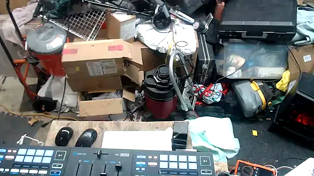 tongueispowerr6d9 online show from 12/09/24, 08:22