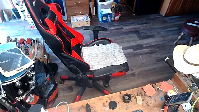 tongueispowerr6d9 online show from 04/24/26, 09:06